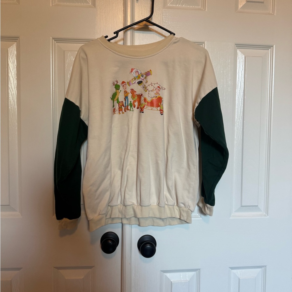 Cream and Green Graphic Sweatshirt